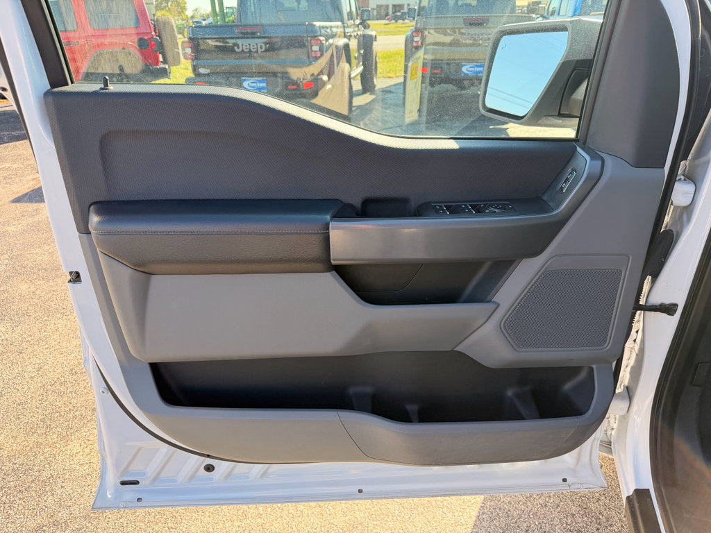 Used 2021 Ford F150 XLT image 13