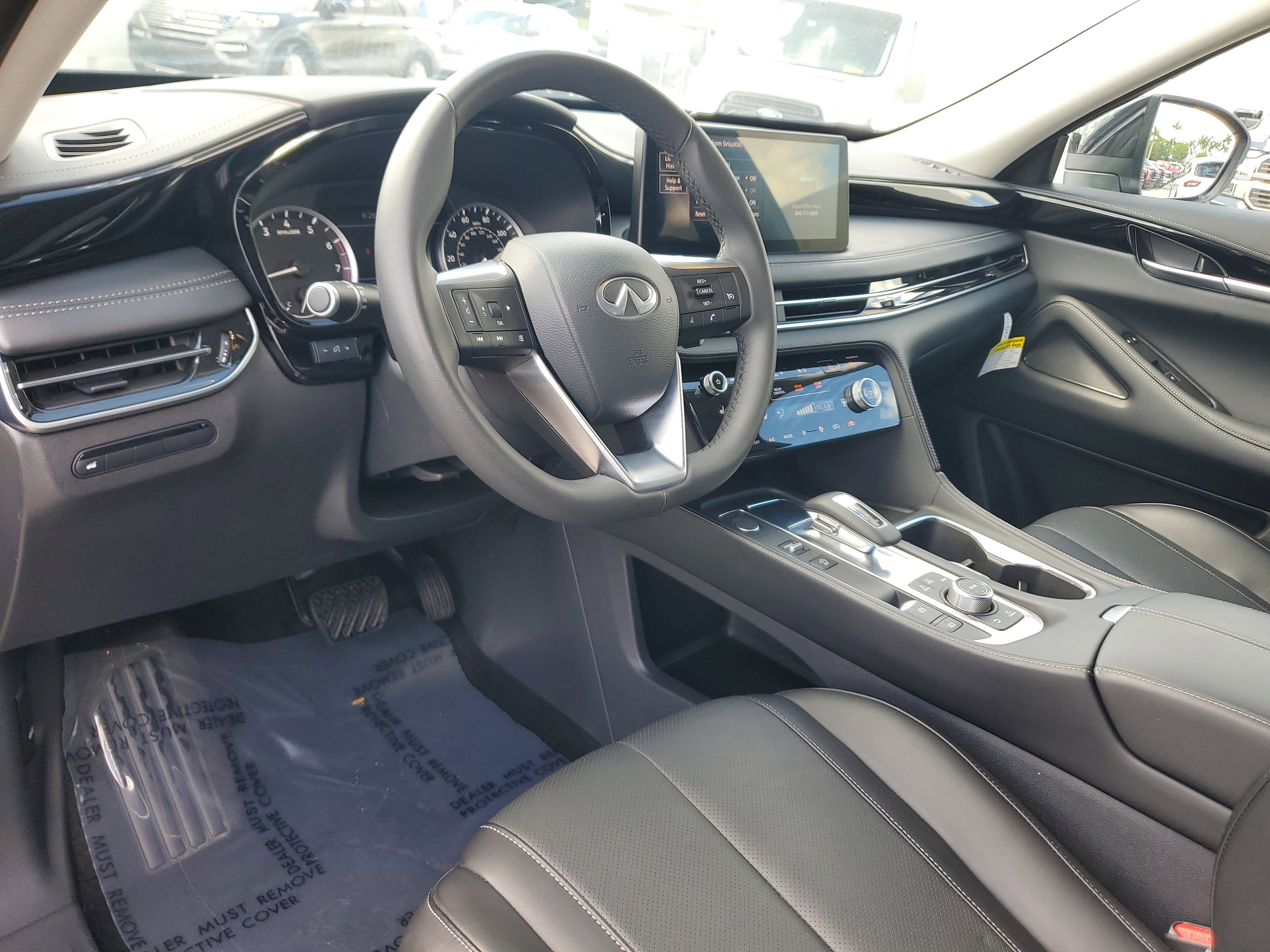 Used 2025 INFINITI QX60 Pure image 8