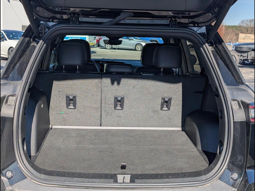 Used 2025 Chevrolet Equinox LT w/ Convenience Package II image 22