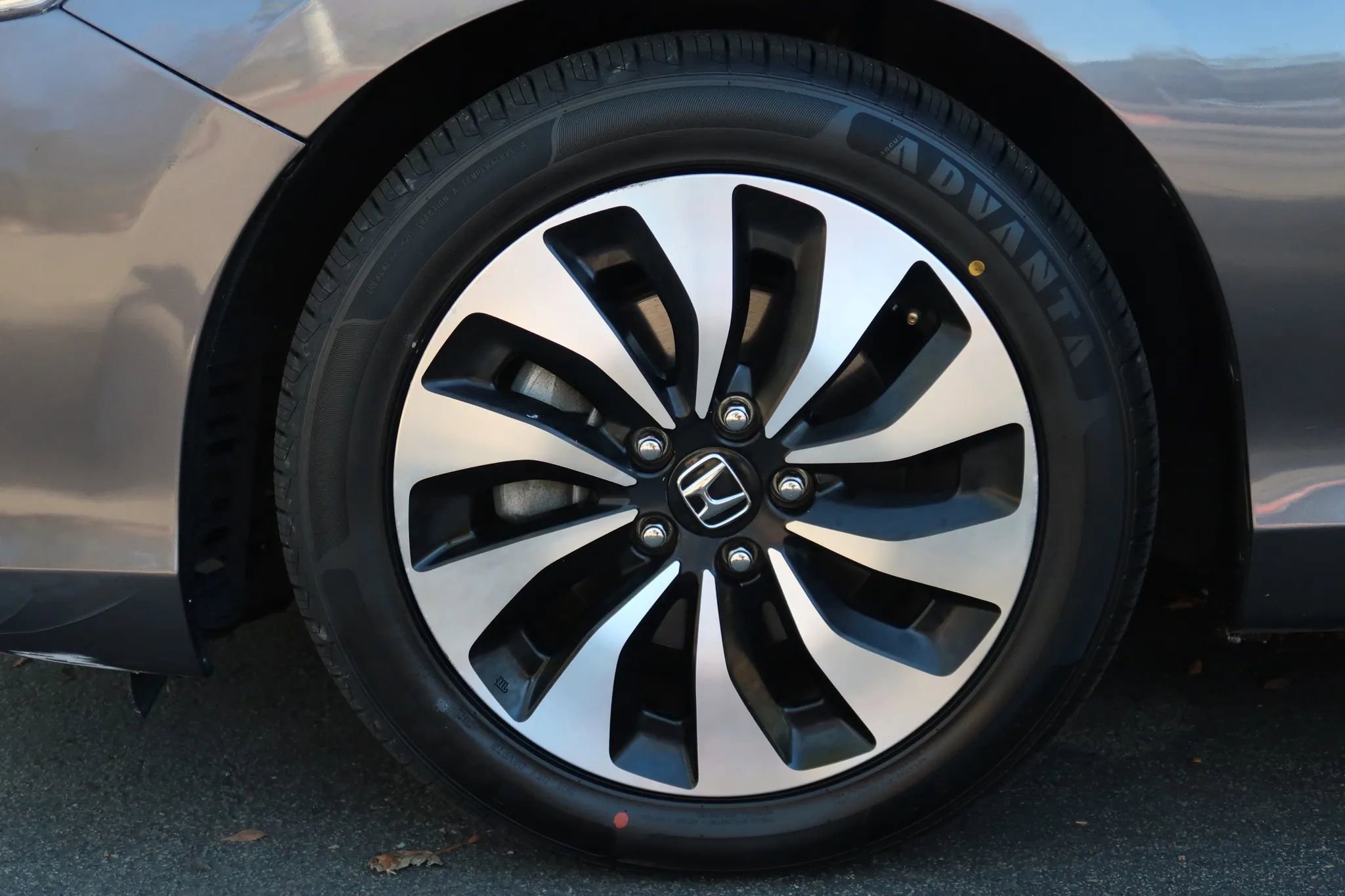 Used 2015 Honda Accord EX-L image 25