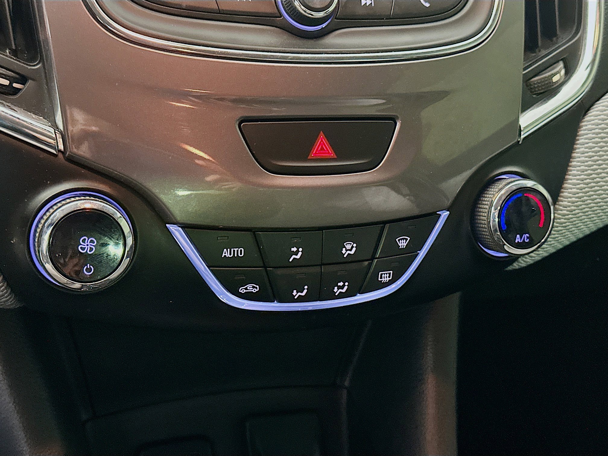 Used 2019 Chevrolet Cruze LT image 23