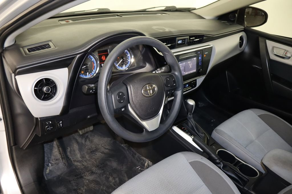 Used 2017 Toyota Corolla LE FWD image 24