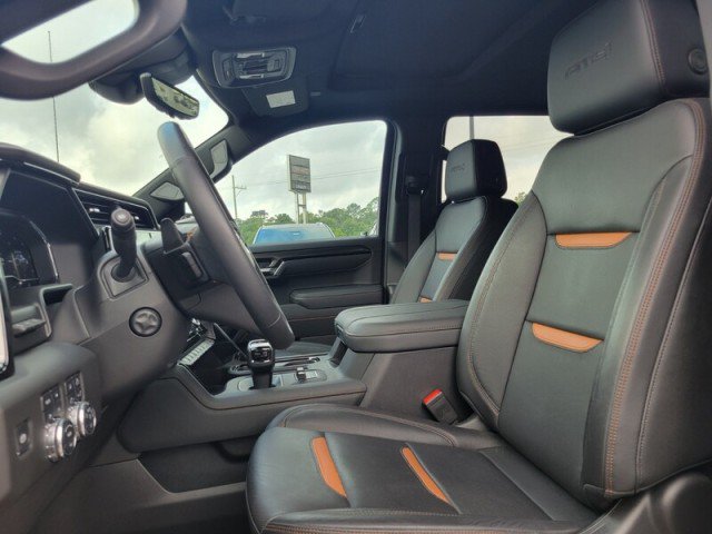 Used 2025 GMC Sierra 1500 AT4 w/ AT4 Premium Package AWD/4WD image 12
