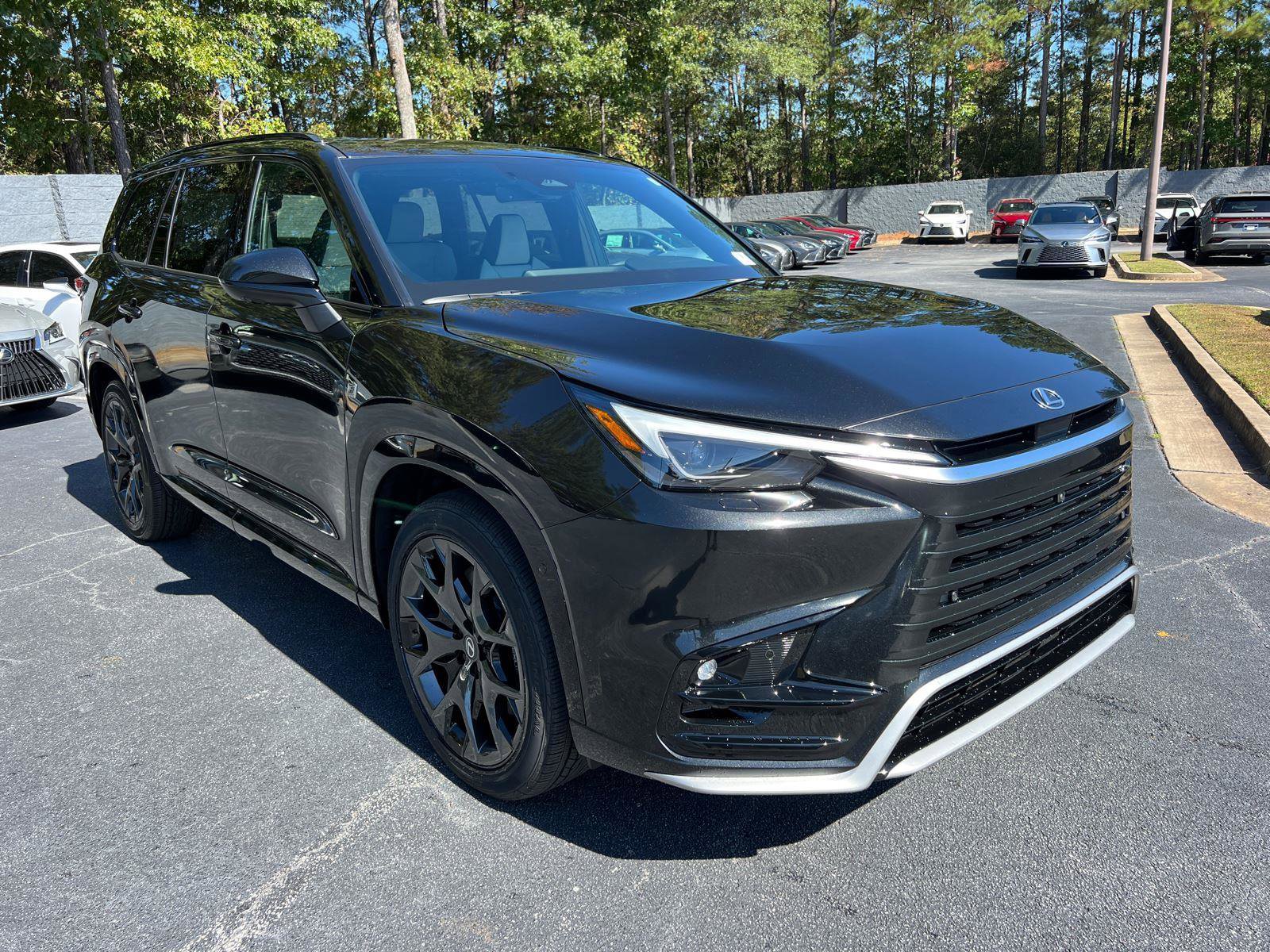 New 2026 Lexus TX 500h AWD image 4