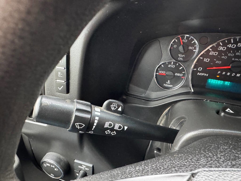 Used 2015 GMC Savana 2500 RWD image 19