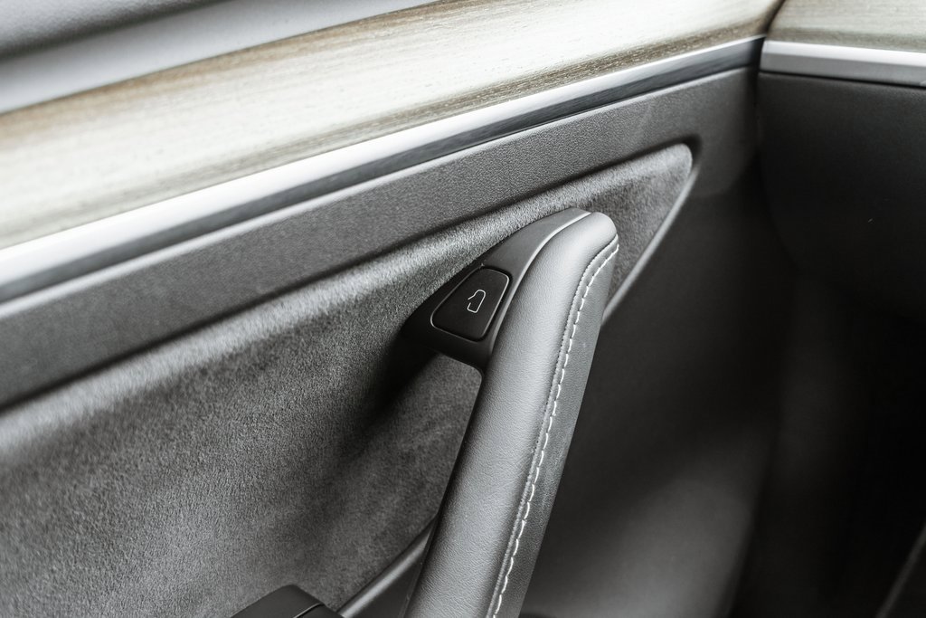 Used 2022 Tesla Model Y Performance image 15