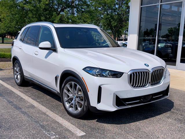 New 2026 BMW X5 xDrive50e AWD/4WD image 1