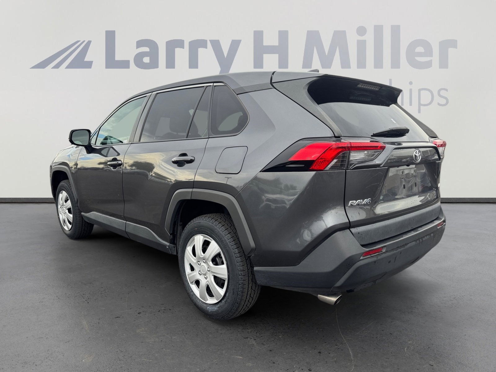 Certified 2023 Toyota RAV4 LE image 3