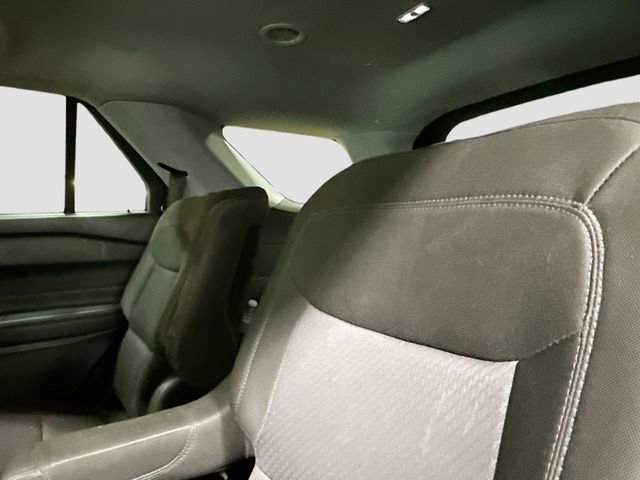 Used 2023 Ford Explorer XLT image 24