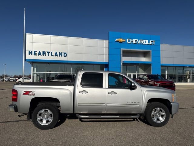 Used 2010 Chevrolet Silverado 1500 LTZ w/ Z71 Appearance Package image 7