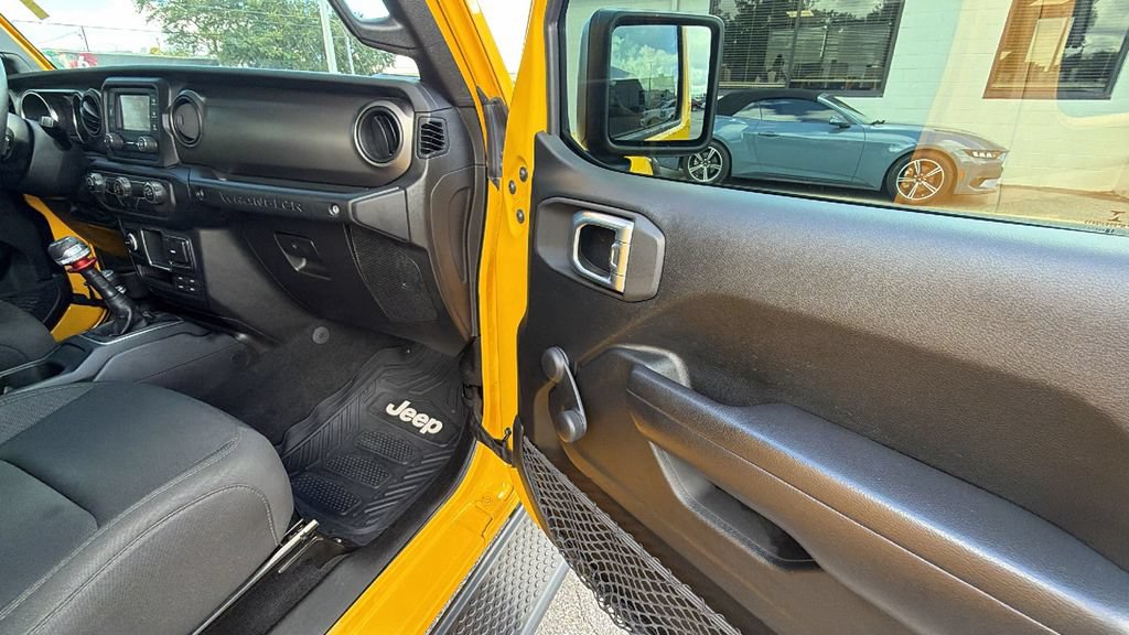 Used 2018 Jeep Wrangler Unlimited Sport AWD/4WD image 26