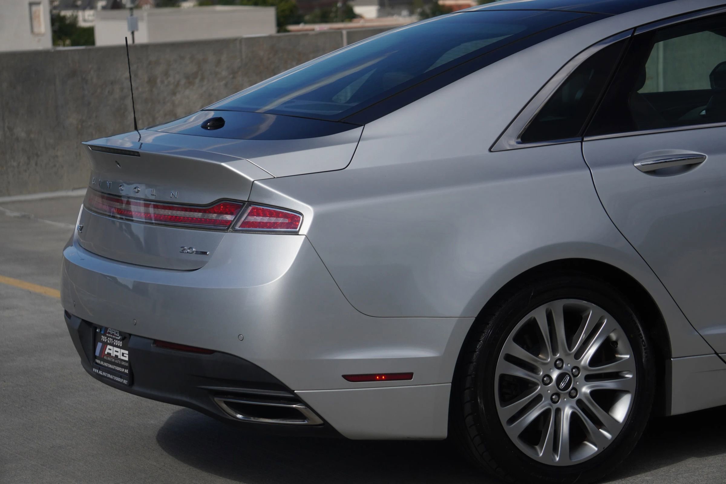 Used 2014 Lincoln MKZ Sedan 4D w/ Equipment Group 102A Reserve image 28