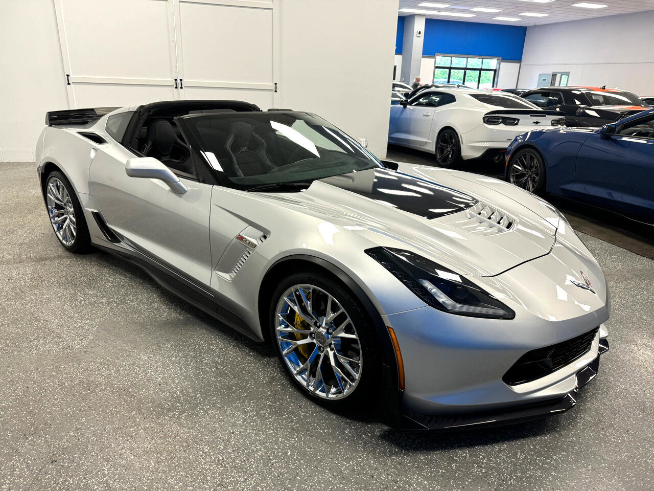 Used 2016 Chevrolet Corvette Z06 w/ 3LZ Preferred Equipment Group image 4