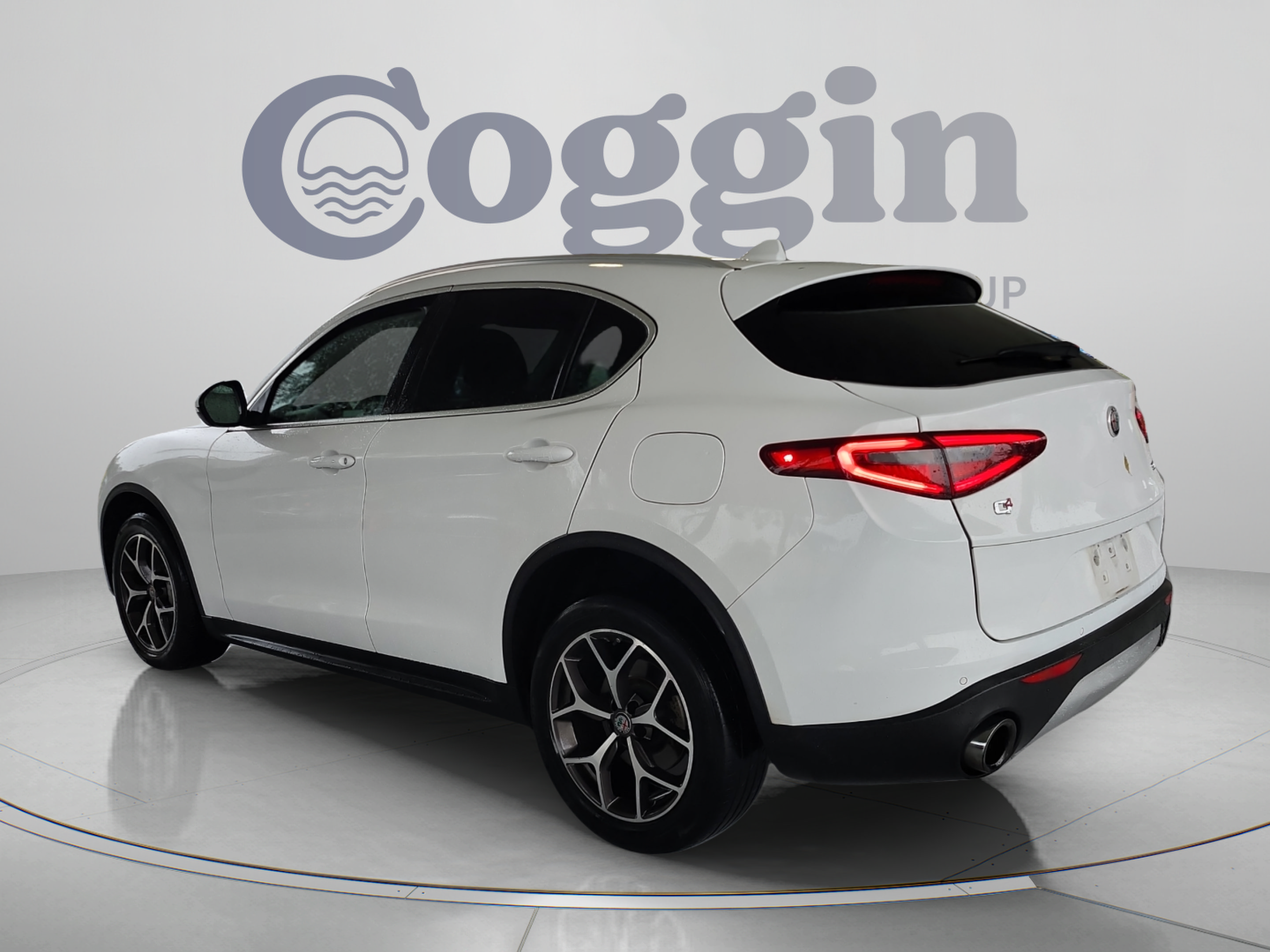 Used 2019 Alfa Romeo Stelvio Ti AWD/4WD image 3