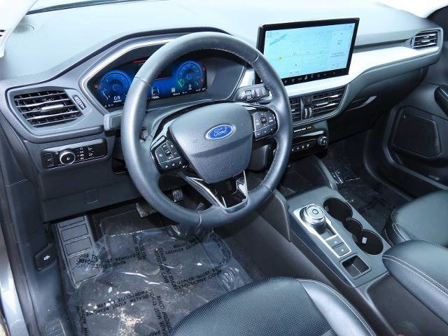 Certified 2025 Ford Escape Platinum image 2