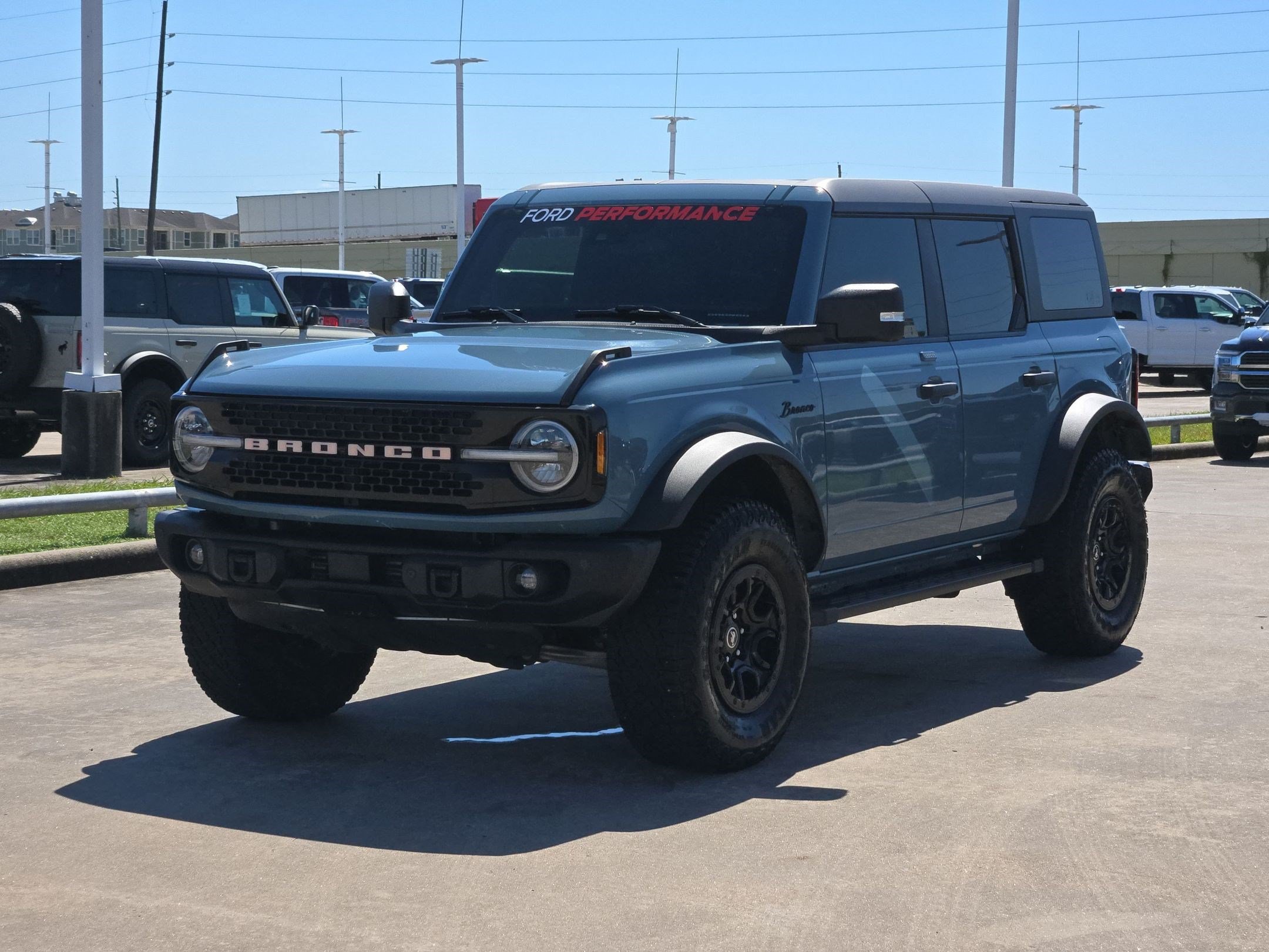 Used 2023 Ford Bronco Wildtrak AWD/4WD image 10