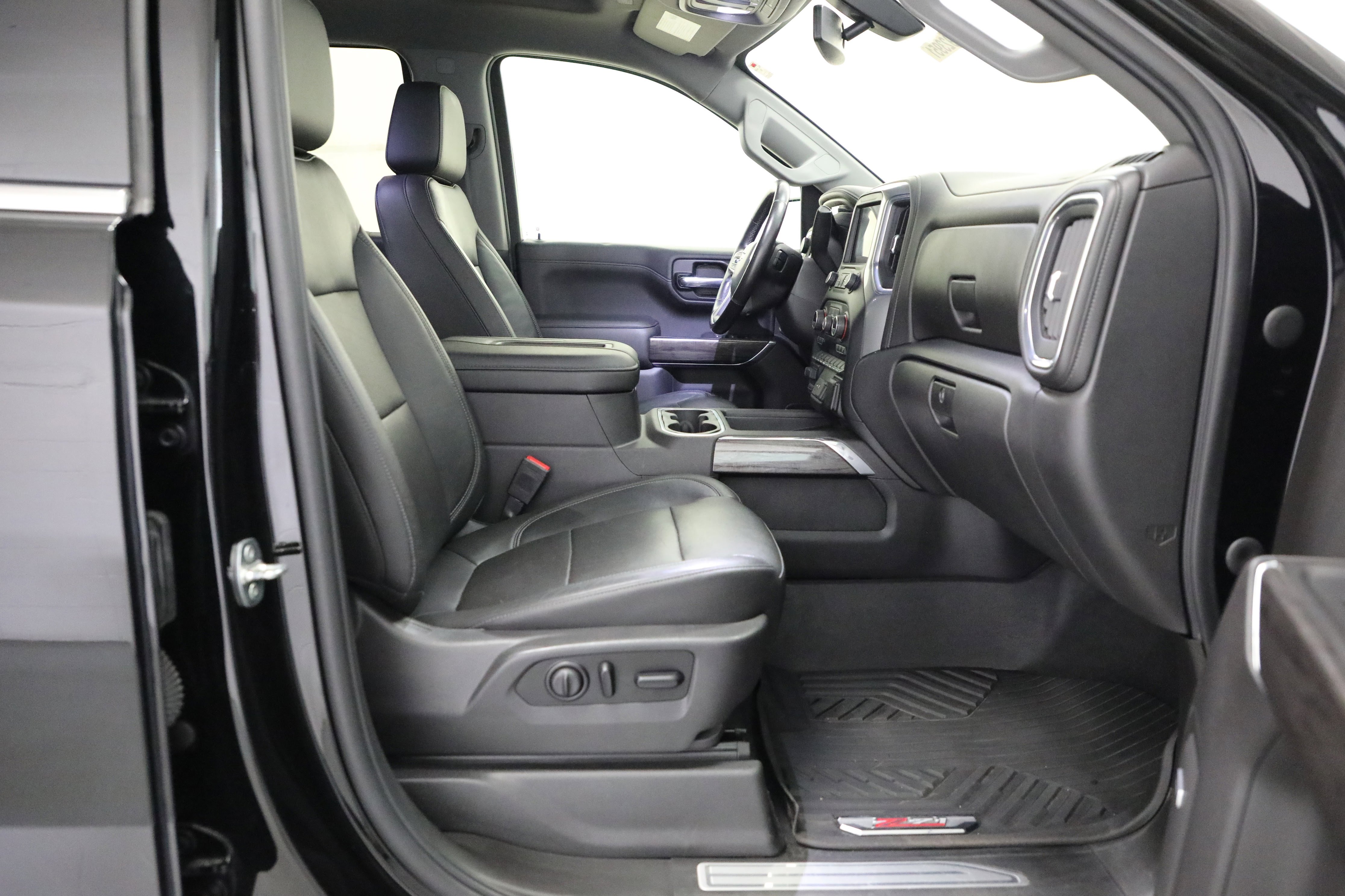 Used 2020 Chevrolet Silverado 1500 LTZ w/ LTZ Plus Package image 10