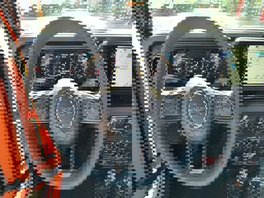 New 2025 Jeep Gladiator Rubicon w/ Convenience Group image 14