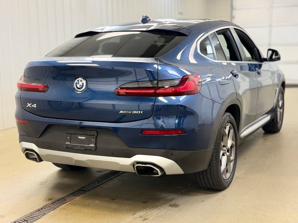 Used 2022 BMW X4 xDrive30i w/ Convenience Package AWD/4WD image 5