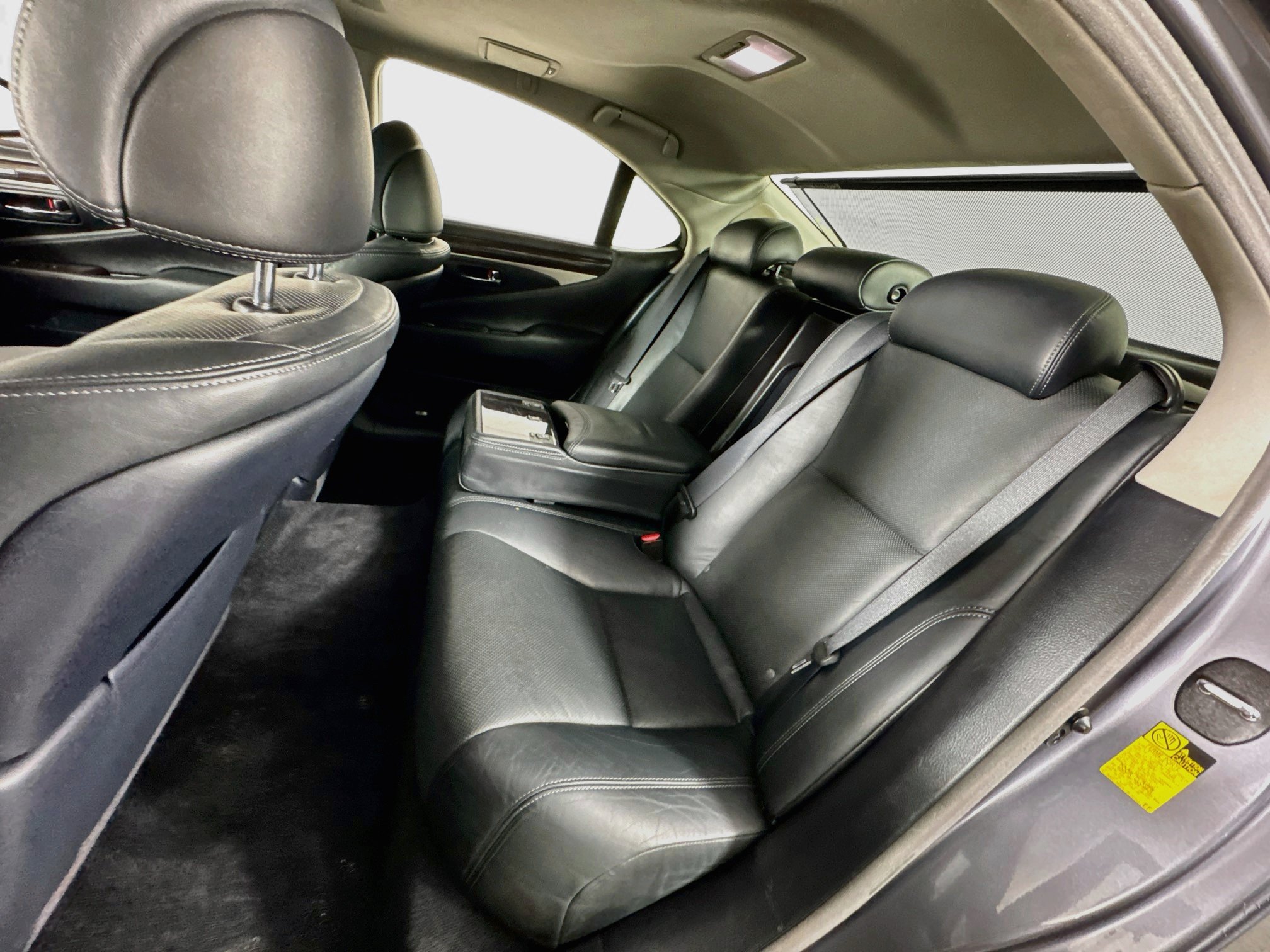 Used 2015 Lexus LS 460 AWD w/ Comfort Package image 18