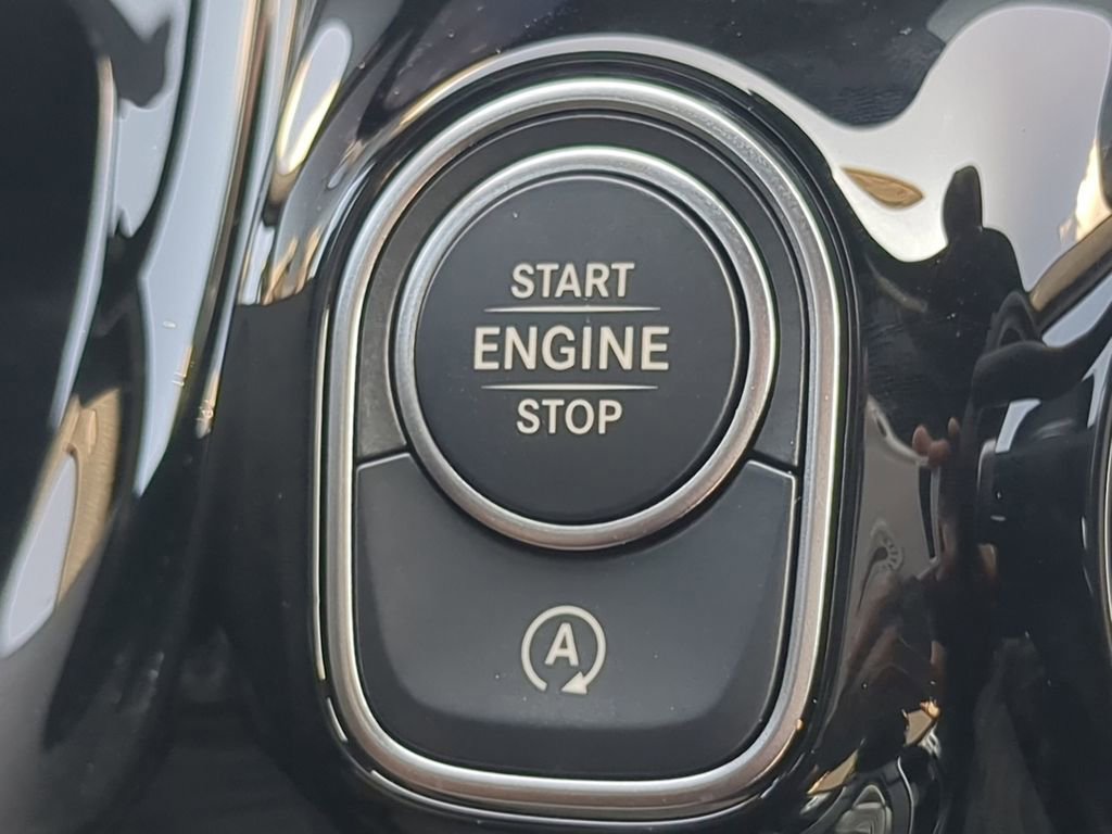 Used 2025 Mercedes-Benz GLA 250 image 14