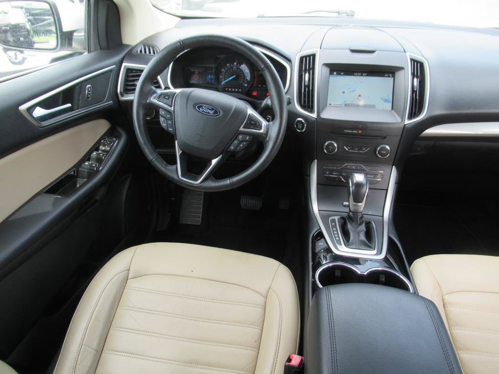 Used 2018 Ford Edge SEL w/ Equipment Group 201A FWD image 11