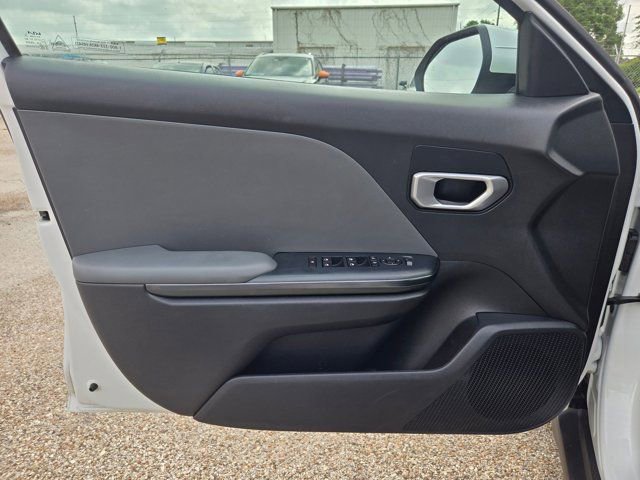 Used 2025 Kia K4 FWD image 13