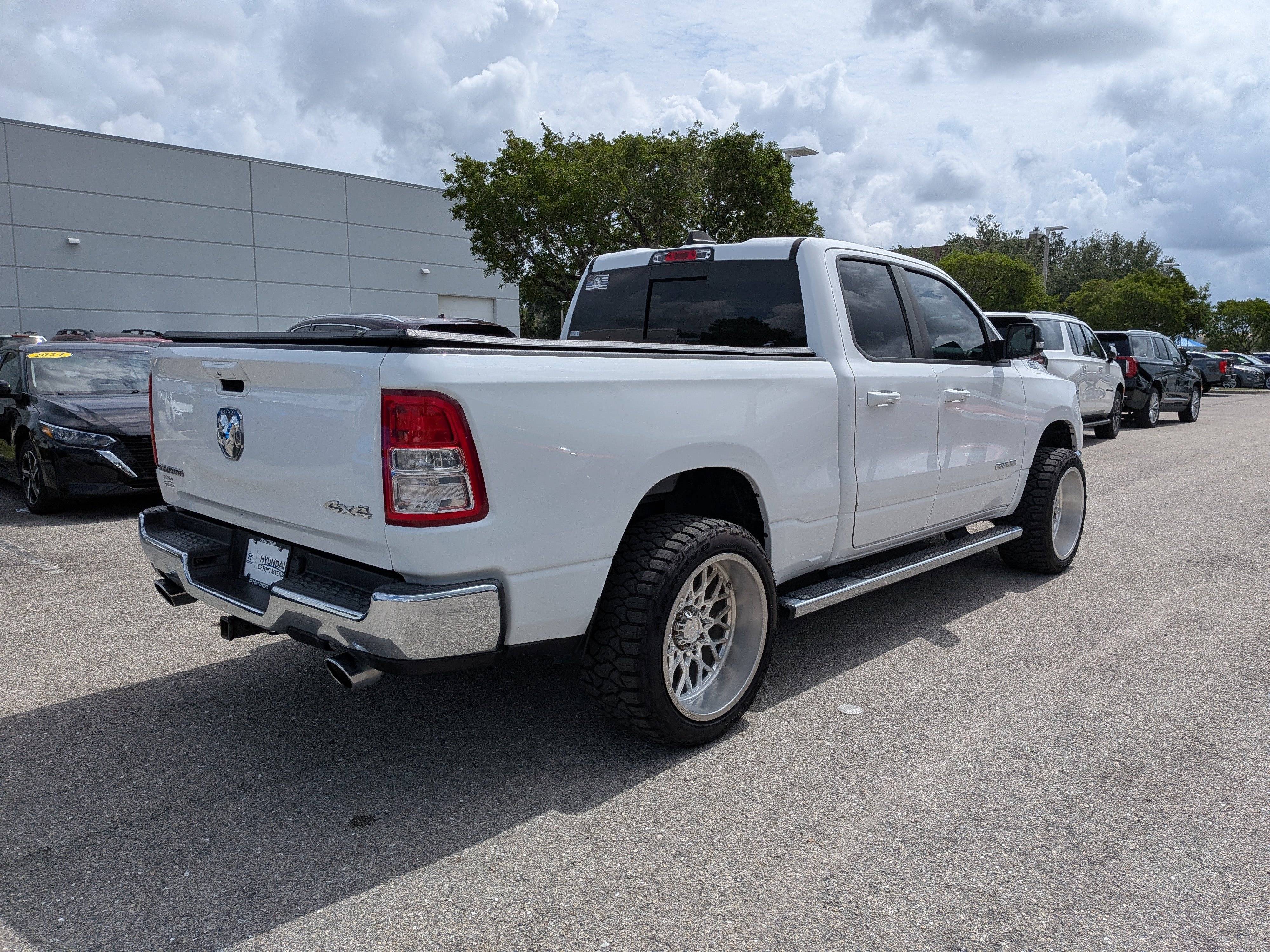 Used 2021 RAM 1500 Big Horn AWD/4WD image 4