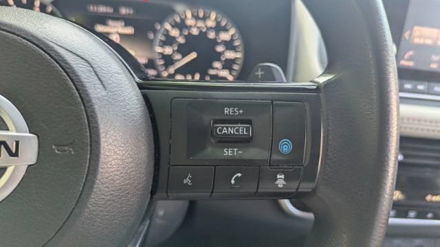 Used 2021 Nissan Rogue SV AWD/4WD image 25