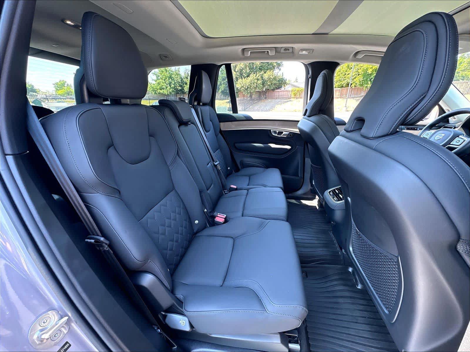 Used 2026 Volvo XC90 B5 Plus w/ Protection Package AWD/4WD image 30