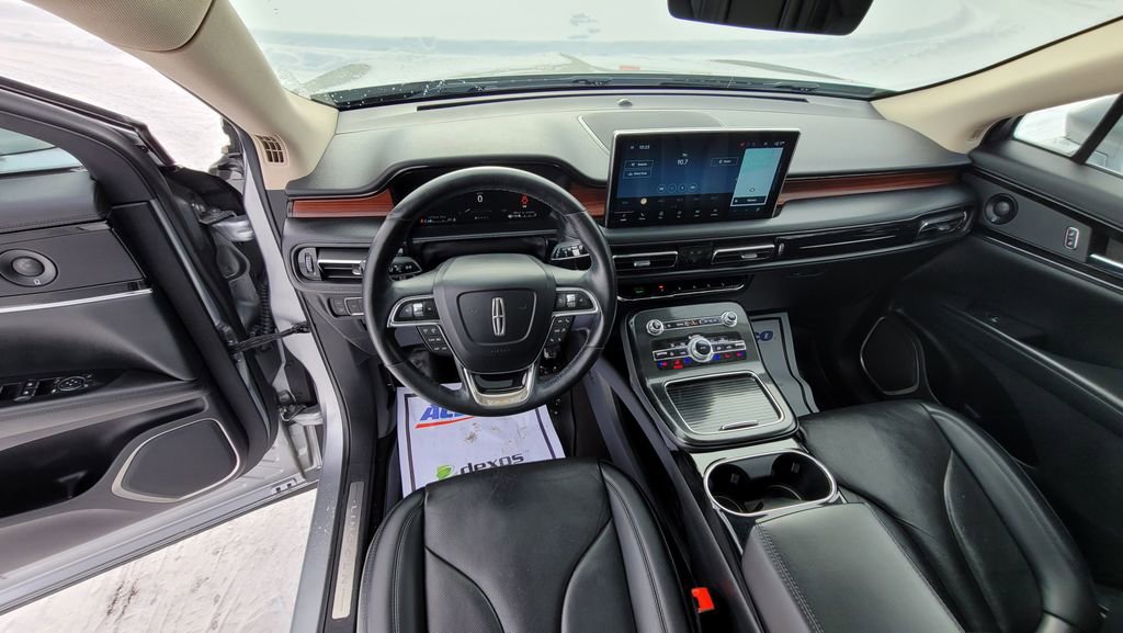 Used 2021 Lincoln Nautilus Reserve w/ Cargo Utility Package image 24