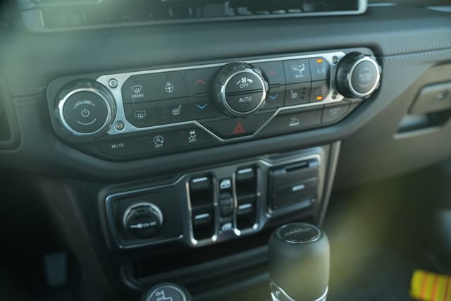 New 2026 Jeep Gladiator Mojave AWD/4WD image 32