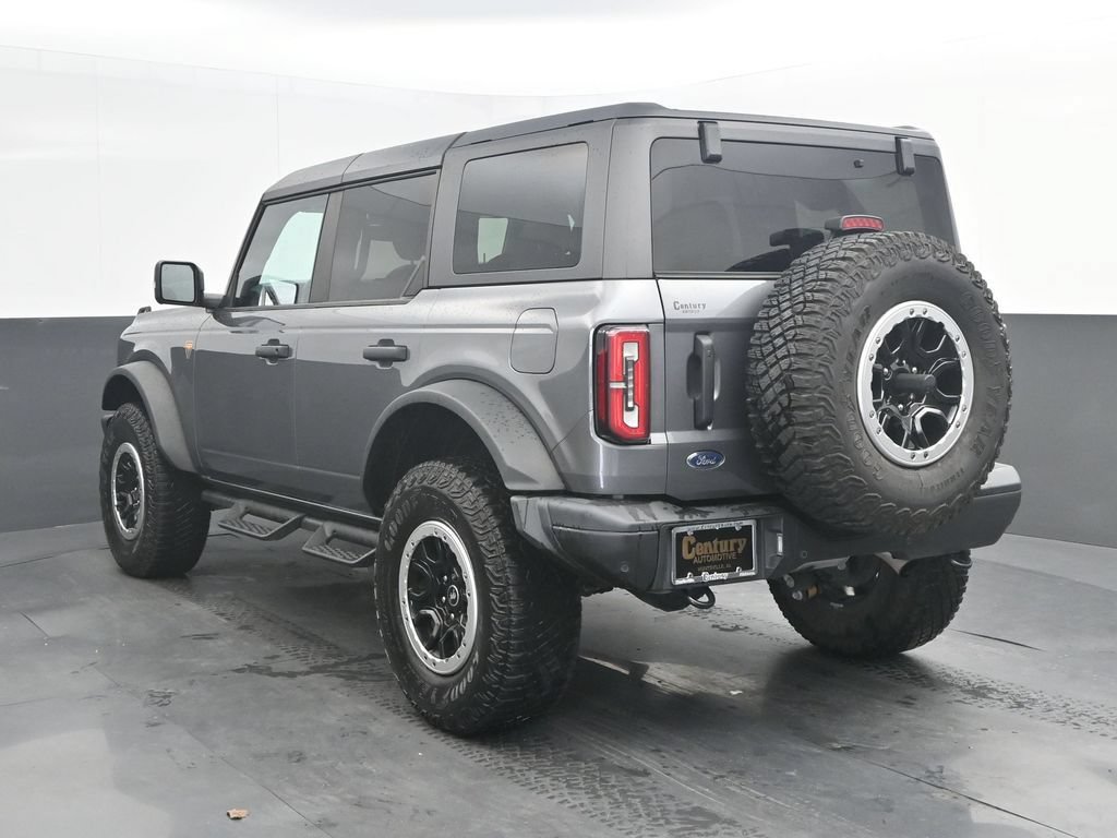 Used 2023 Ford Bronco Badlands w/ Sasquatch Package AWD/4WD image 3