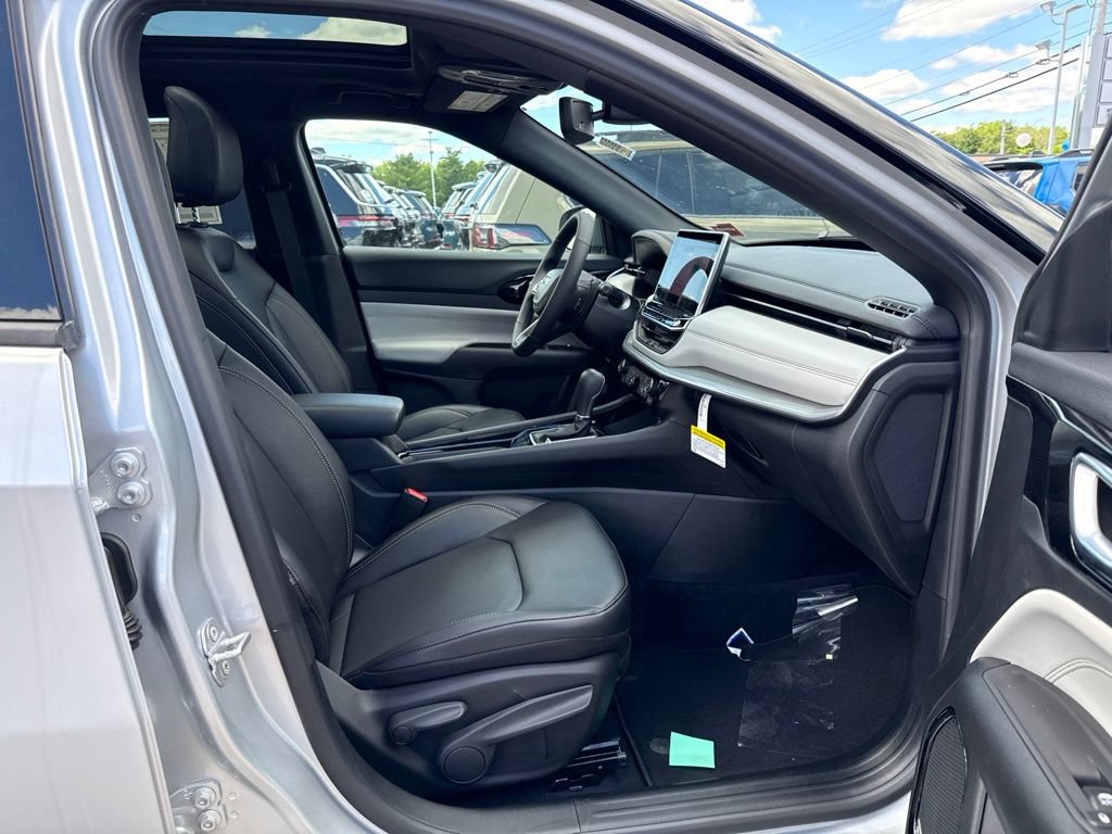 New 2026 Jeep Compass Limited w/ Sun, Sound & Navigation Group AWD/4WD image 26