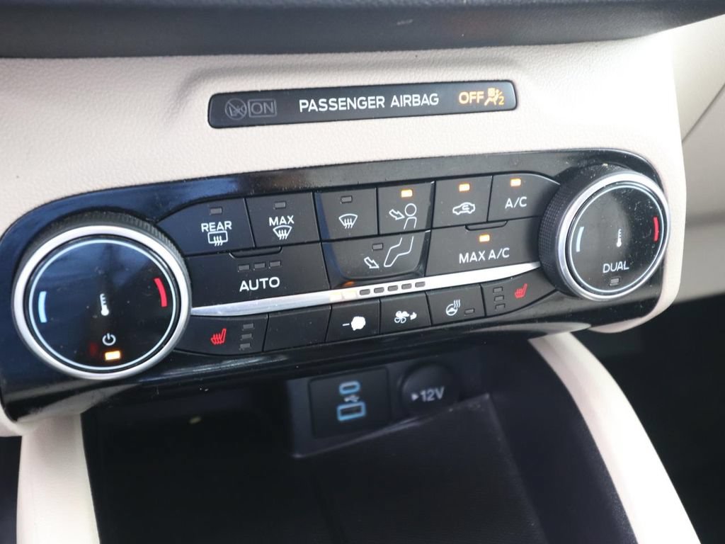 Used 2022 Ford Escape SEL FWD image 21