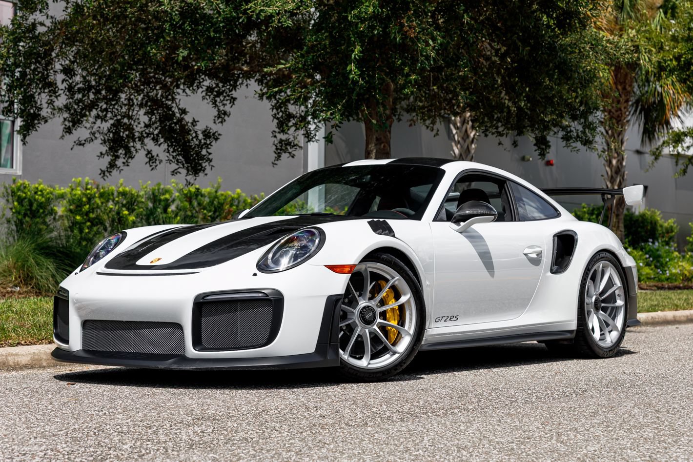 Used 2018 Porsche 911 GT2 RS w/ Weissach Package RWD image 38