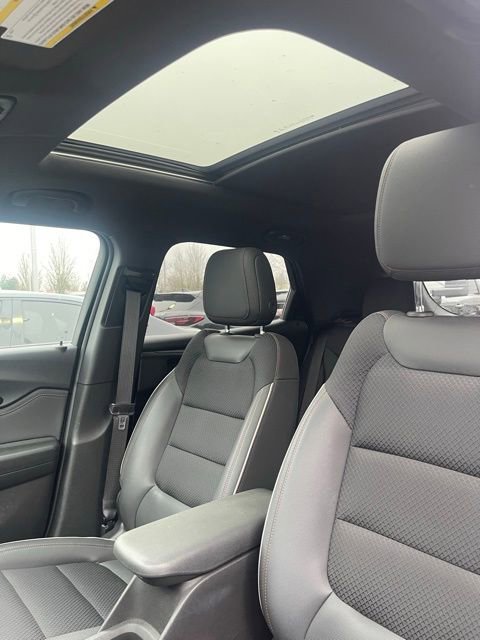 Used 2023 Chevrolet TrailBlazer RS w/ Sun and Liftgate Package image 12