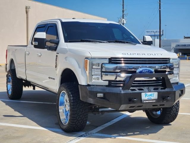 Used 2018 Ford F350 Lariat w/ Lariat Ultimate Package AWD/4WD image 3