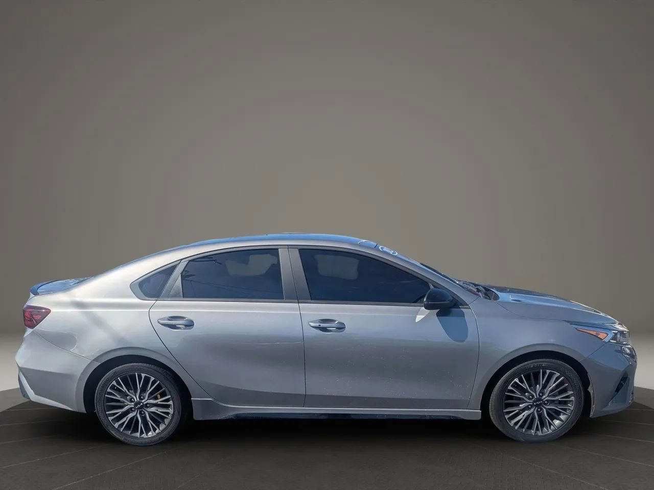 Used 2023 Kia Forte GT-Line FWD image 5