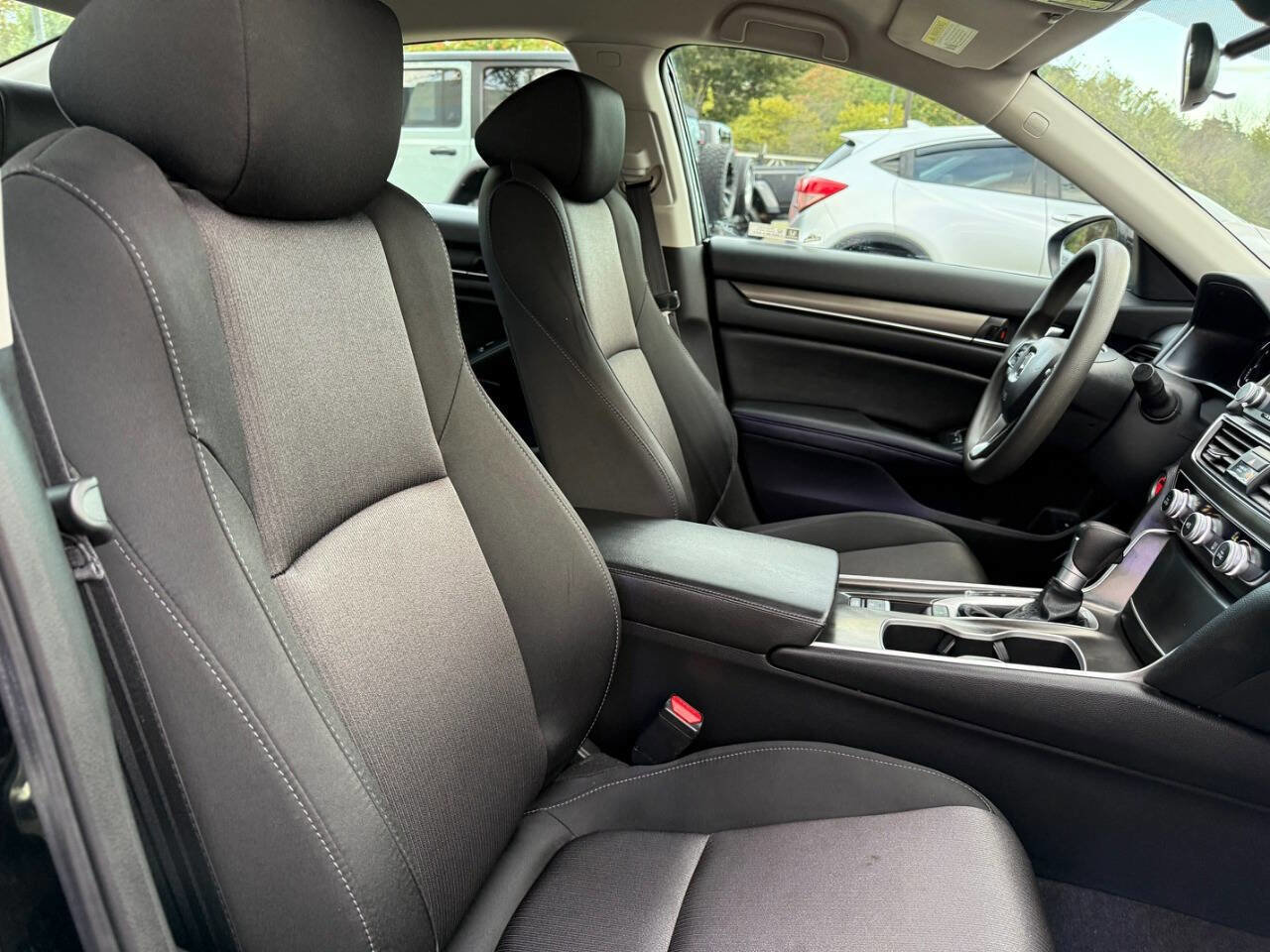 Used 2020 Honda Accord LX image 29