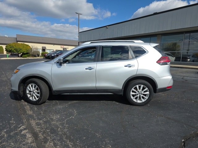 Used 2019 Nissan Rogue SV image 4