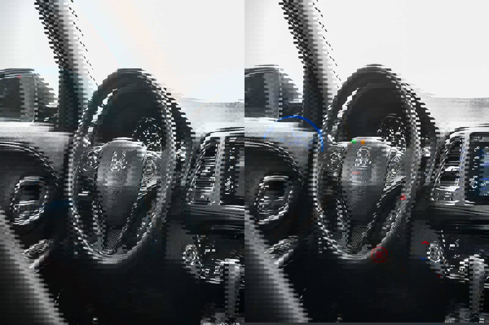 Used 2021 Honda HR-V EX-L image 14