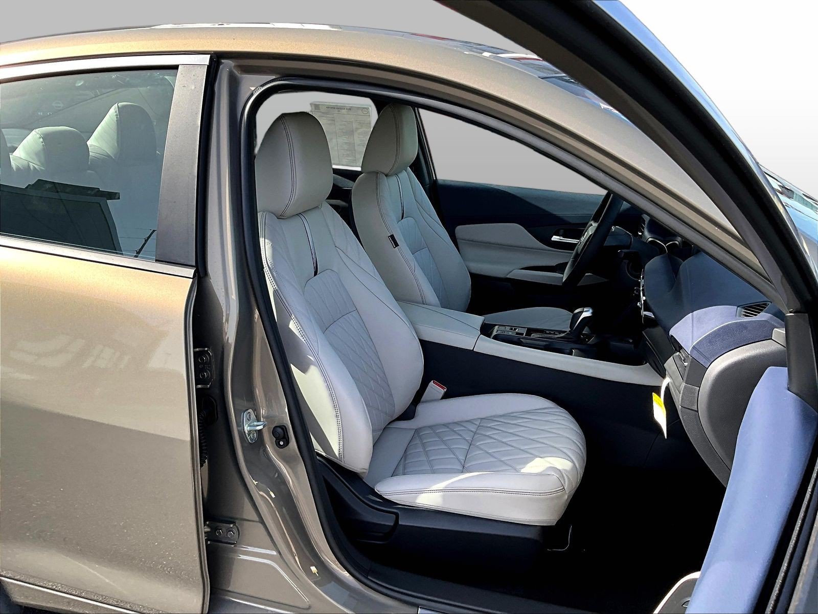 New 2026 Nissan Sentra SL w/ Floor Mat Package FWD image 11