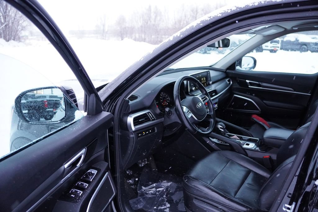 Used 2021 Kia Telluride LX image 14
