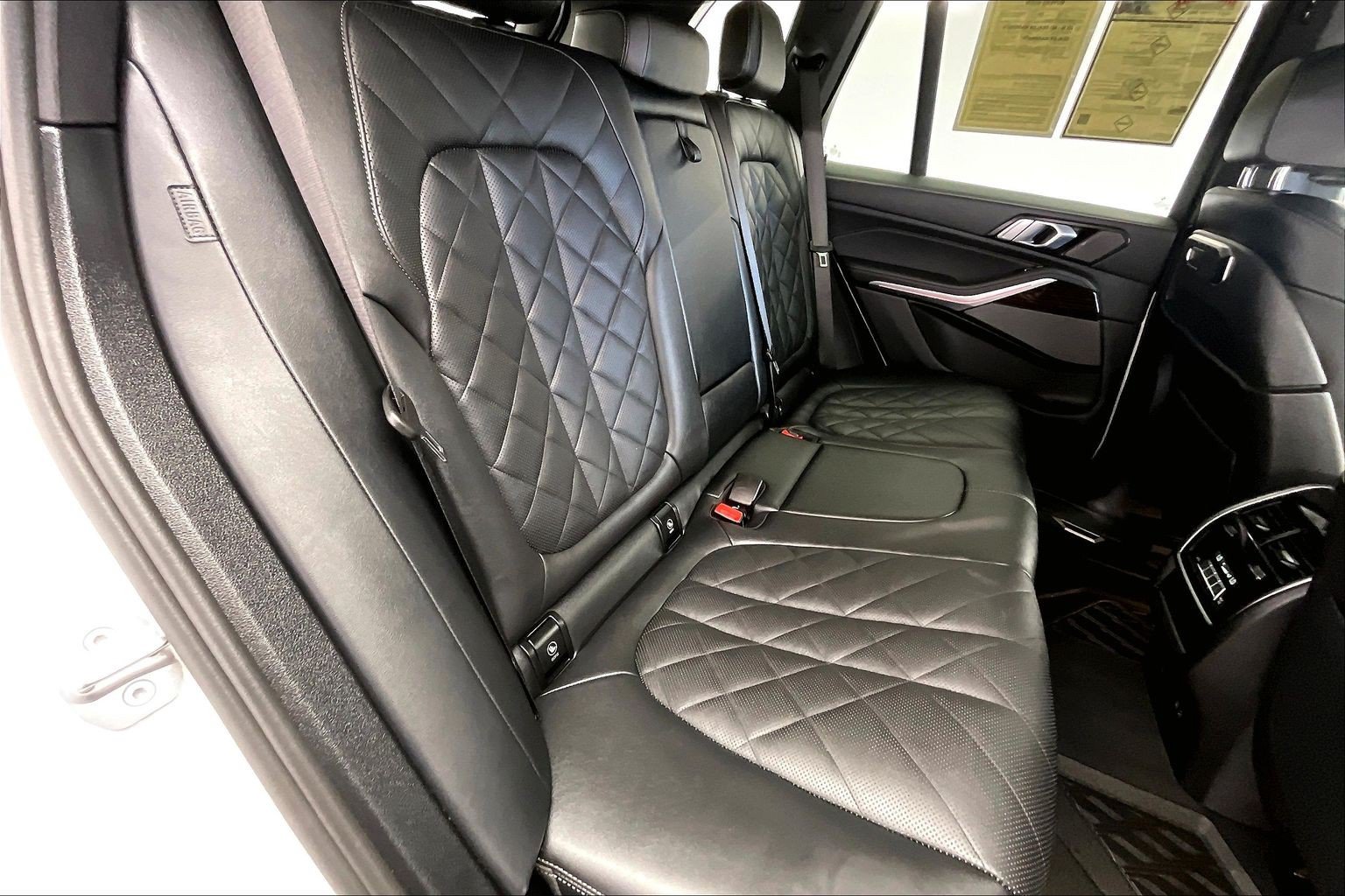 Used 2026 BMW X5 xDrive50e w/ Premium Package AWD/4WD image 18