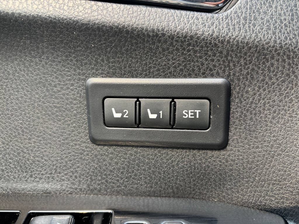 Used 2017 Toyota RAV4 Limited w/ Advanced Technology Package AWD/4WD image 43