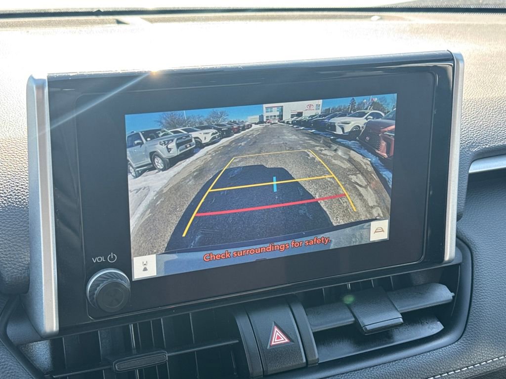 Used 2025 Toyota RAV4 XLE image 21