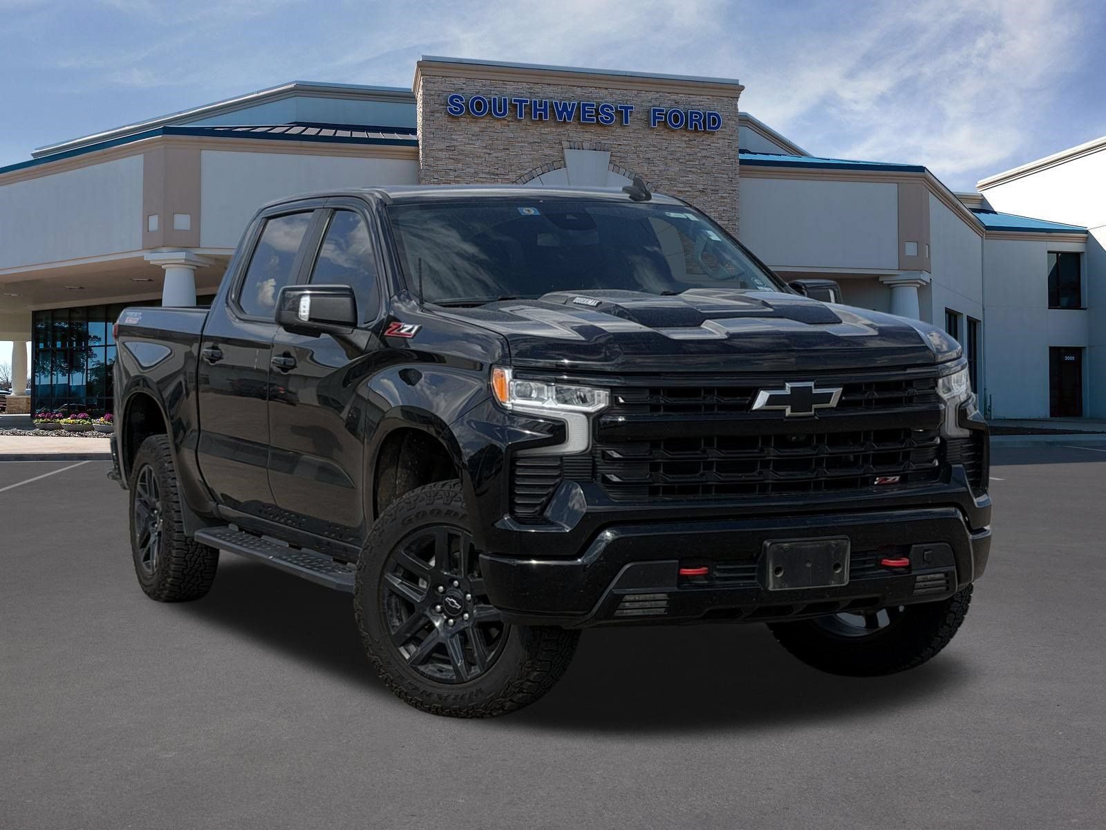 Used 2022 Chevrolet Silverado 1500 LT Trail Boss w/ LT Trail Boss Premium Package