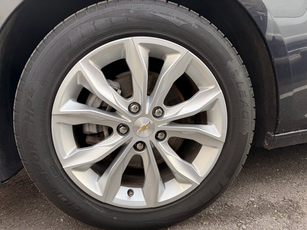 Used 2023 Chevrolet Malibu LT image 31