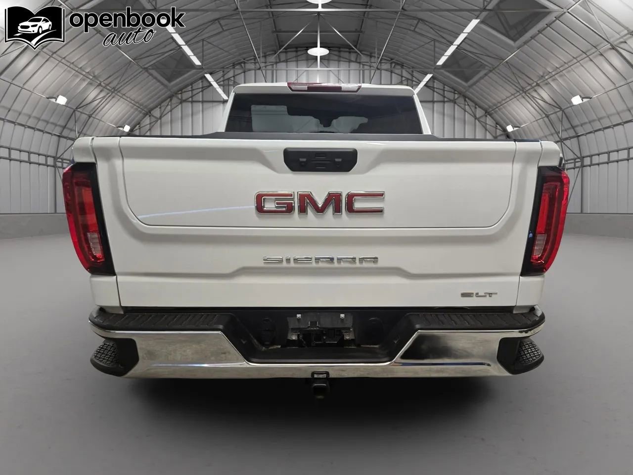 Used 2025 GMC Sierra 1500 SLT AWD/4WD image 6